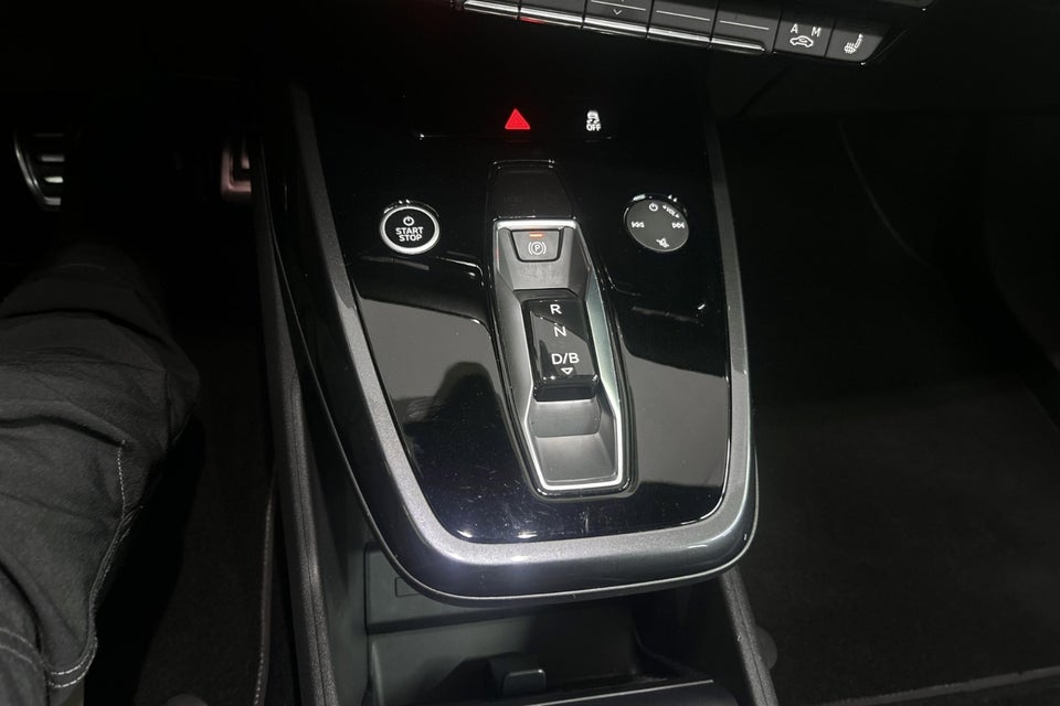 Audi Q4 e-tron 40 Attitude 5d