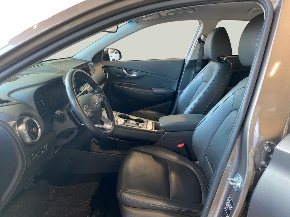 Hyundai Kona 64 EV Ultimate 5d