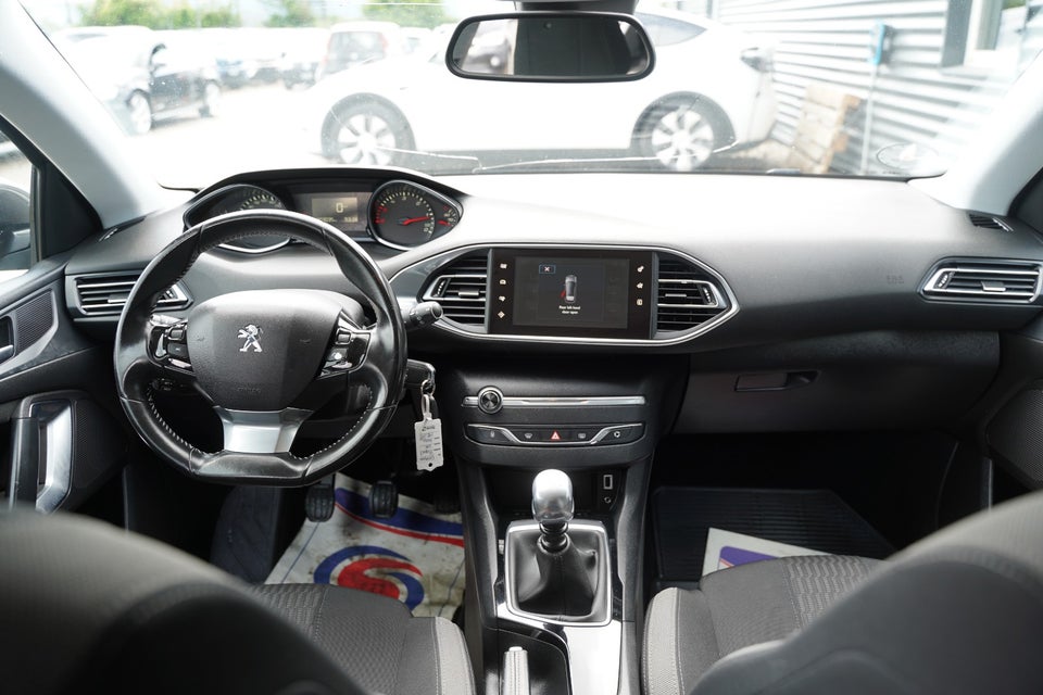 Peugeot 308 1,6 BlueHDi 120 Allure 5d
