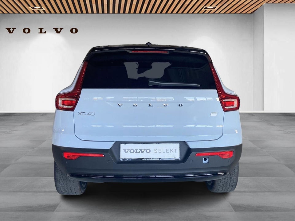 Volvo XC40 ReCharge Extended Range Plus 5d