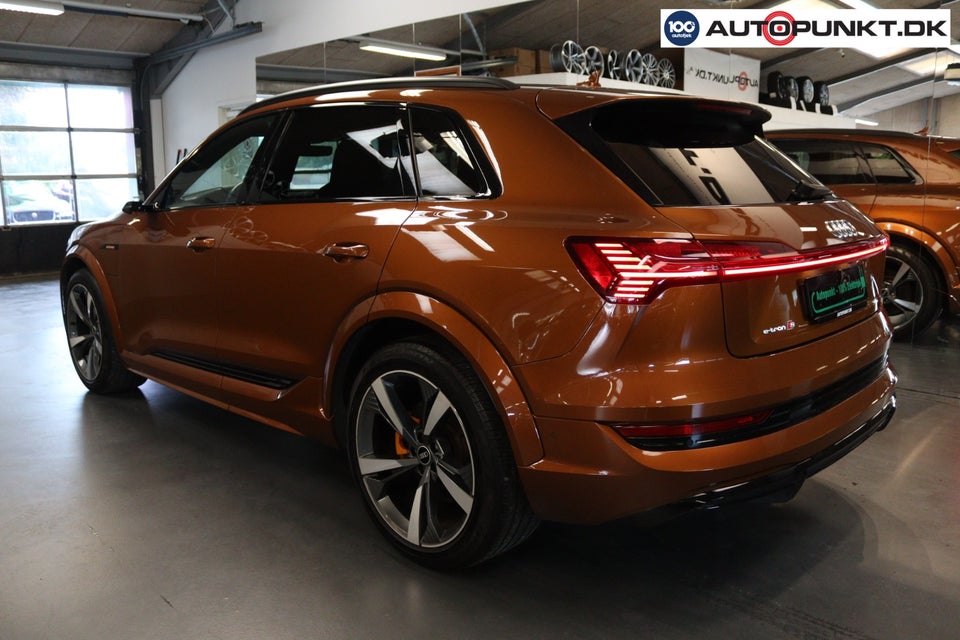 Audi e-tron S quattro 5d