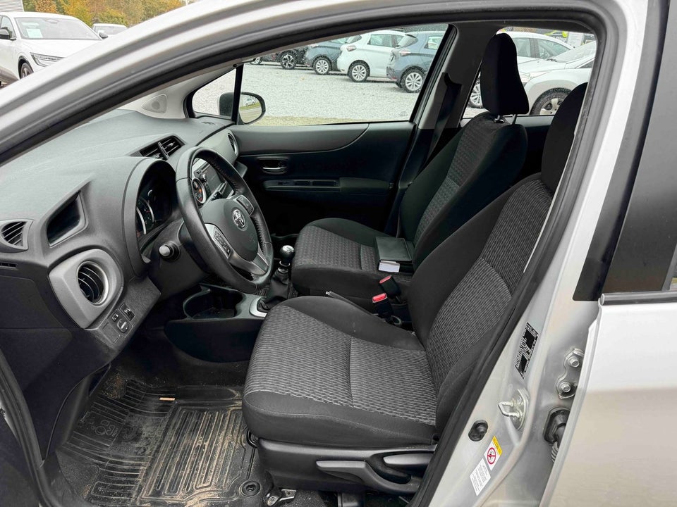 Toyota Yaris 1,3 VVT-i T2 Touch 5d