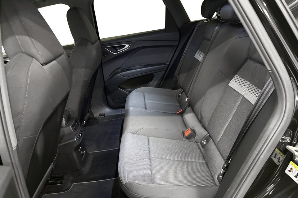 Audi Q4 e-tron 45 Progress 5d