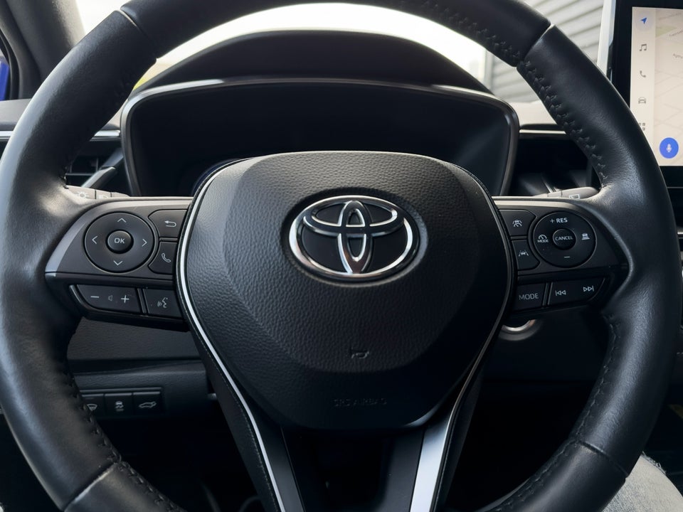 Toyota Corolla 1,8 Hybrid Style Touring Sports e-CVT 5d