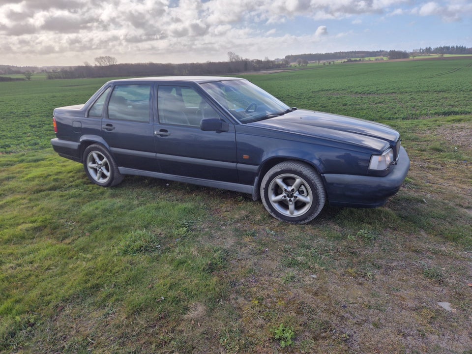 Volvo 850 2,5 GLT aut. 4d