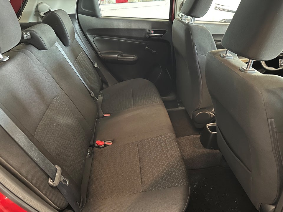 Suzuki Swift 1,2 mHybrid Action 5d