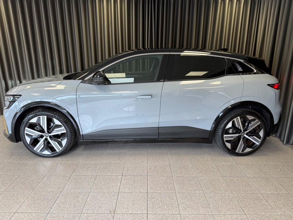 Renault Megane E-Tech 60 Iconic 5d