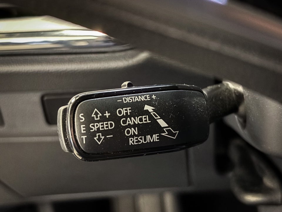 Skoda Enyaq 60 iV Loft 5d