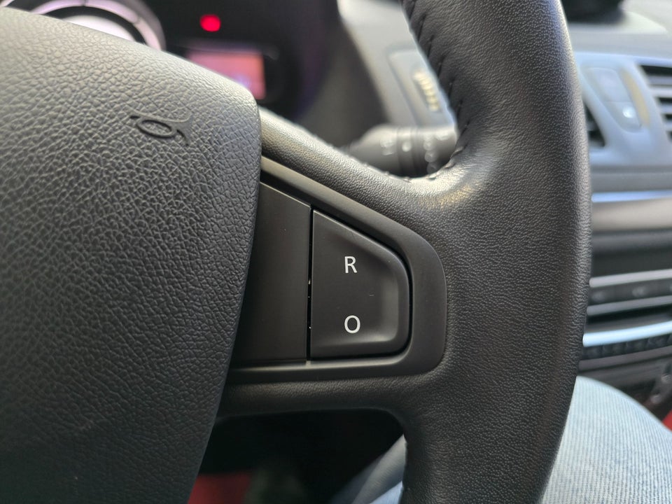 Renault Megane III 1,6 110 Expression Sport Tourer 5d