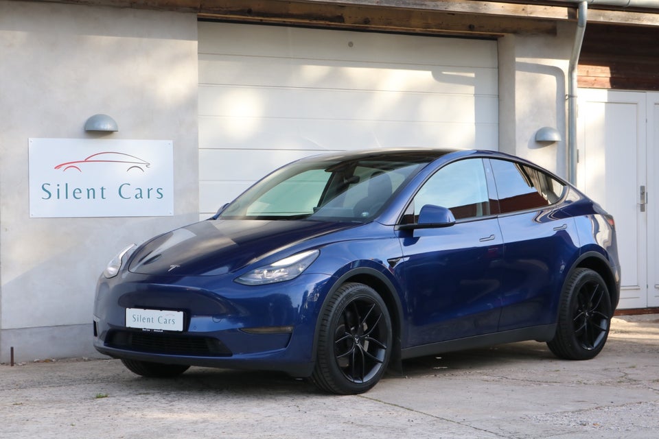 Tesla Model Y Long Range AWD 5d