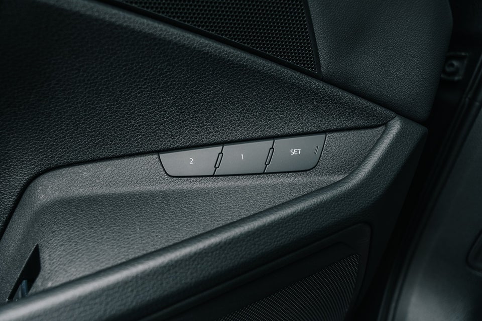 Audi e-tron 55 S-line quattro 5d