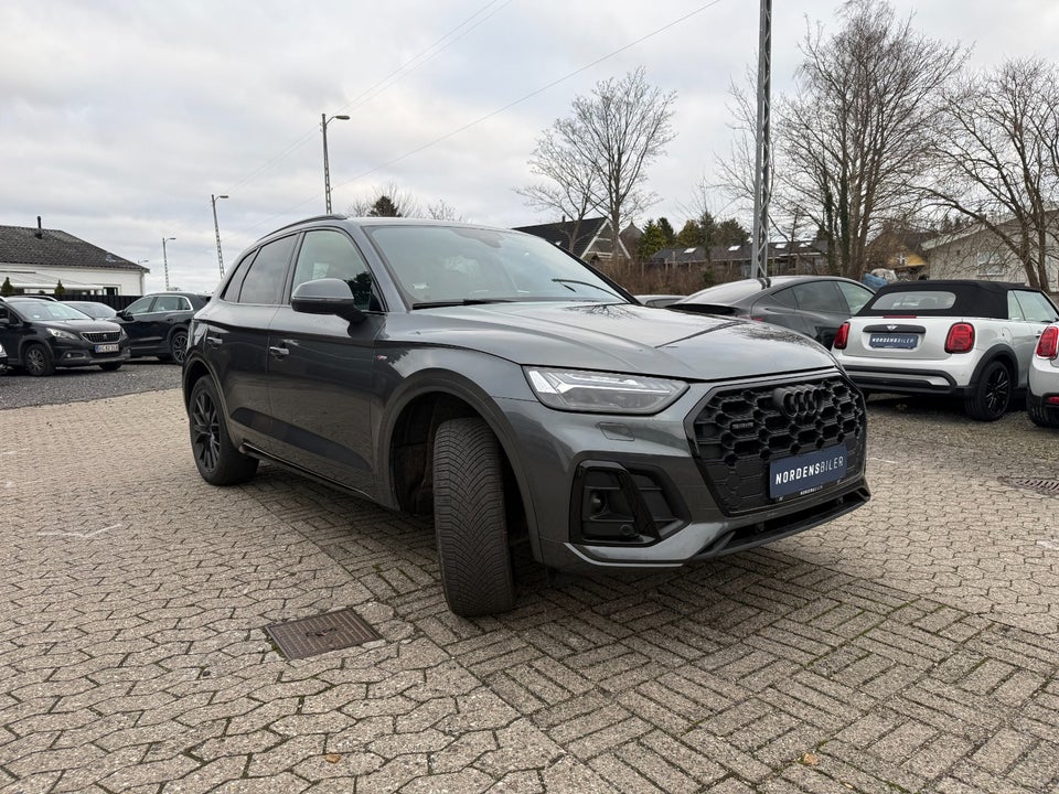 Audi Q5 50 TFSi e S-line quattro S-tr. 5d