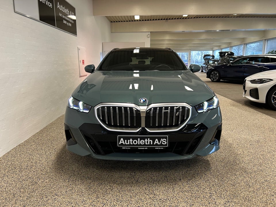 BMW i5 eDrive40 Touring Fully Charged 5d