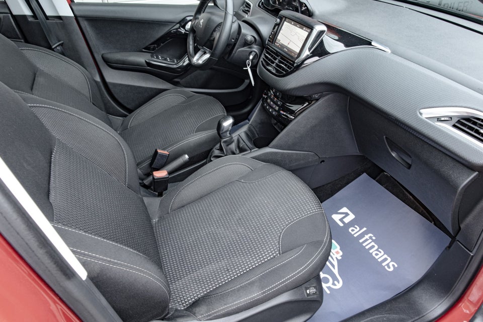 Peugeot 208 1,5 BlueHDi 100 Prestige Sky 5d