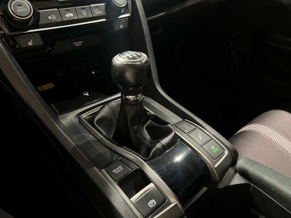 Honda Civic 1,5 VTEC Turbo Comfort 4d