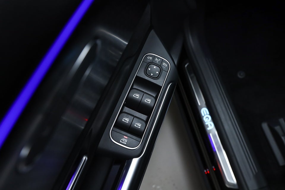Mercedes EQA250+ AMG Advance 5d