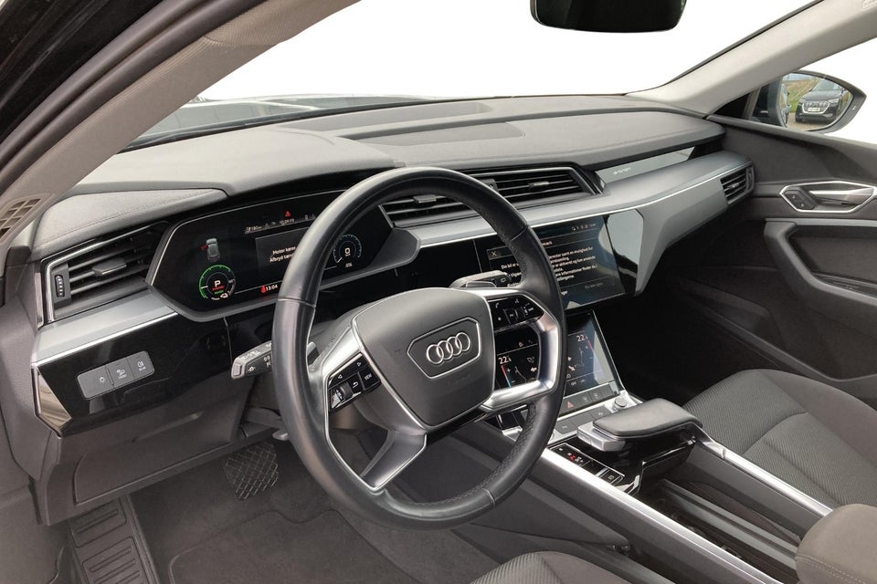 Audi e-tron 50 quattro 5d