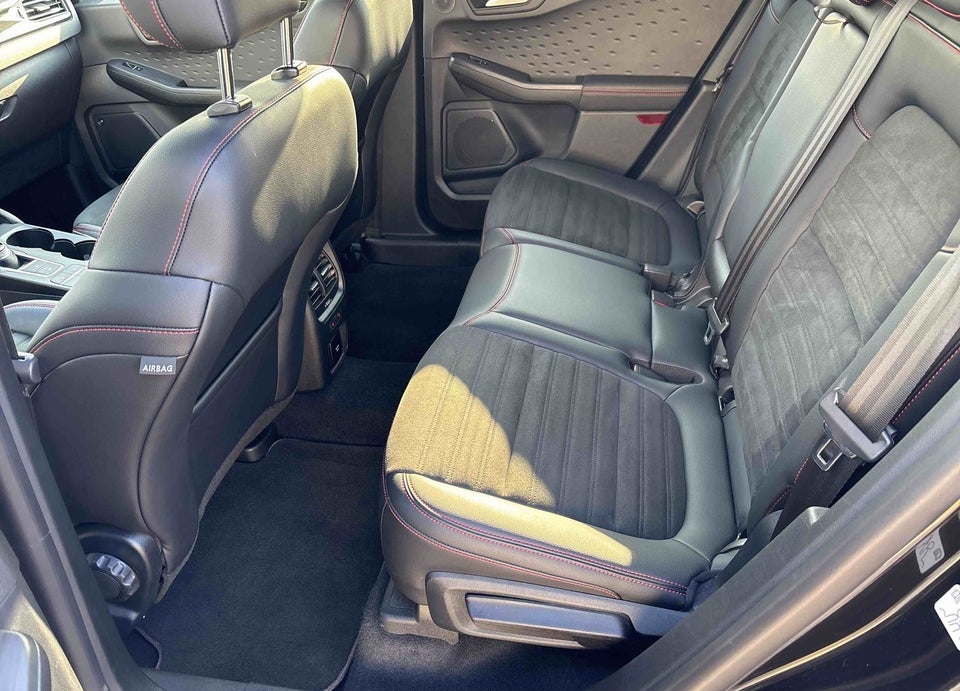 Ford Kuga 2,5 PHEV ST-Line X CVT 5d