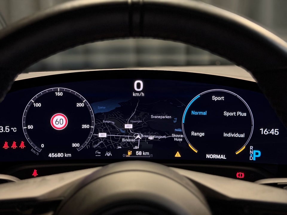 Porsche Taycan Performance+ 4d