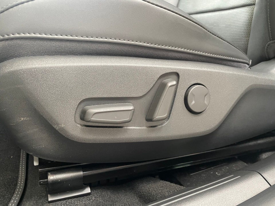 Kia Niro 64 EV Upgrade 5d