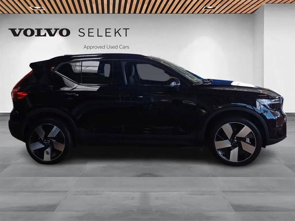 Volvo XC40 ReCharge Twin Plus 5d