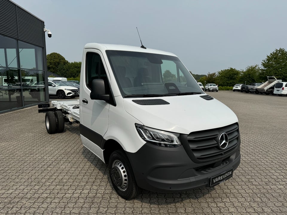 Mercedes Sprinter 517 2,0 CDi A3 Chassis aut. RWD 2d