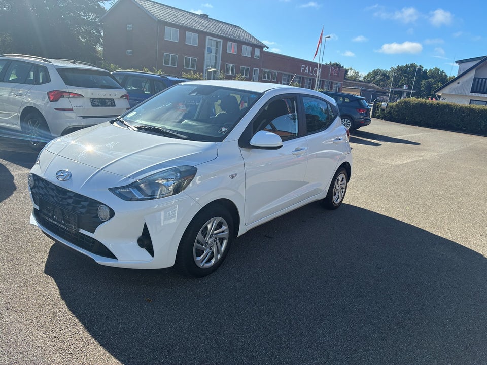 Hyundai i10 1,0 MPi Essential 5d