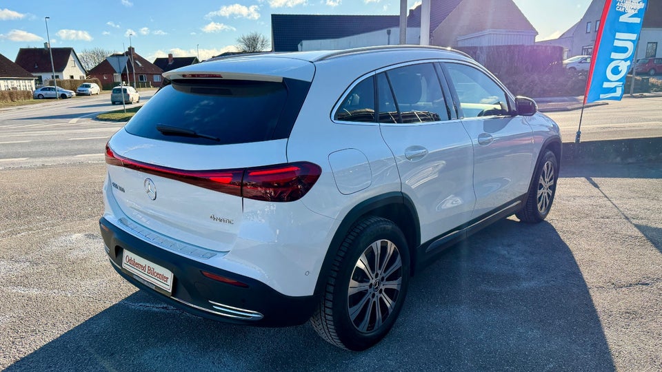 Mercedes EQA300 Progressive 4Matic 5d