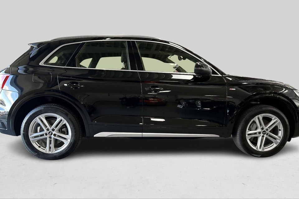 Audi Q5 50 TFSi e S-line quattro S-tr. 5d