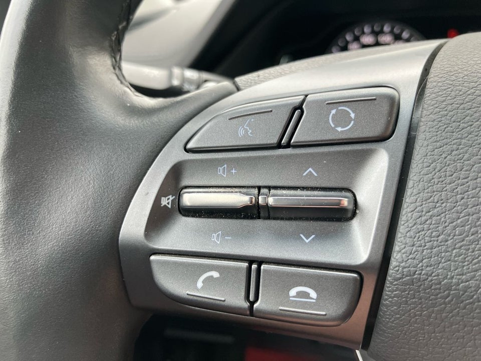 Hyundai Ioniq 1,6 PHEV Trend DCT 5d