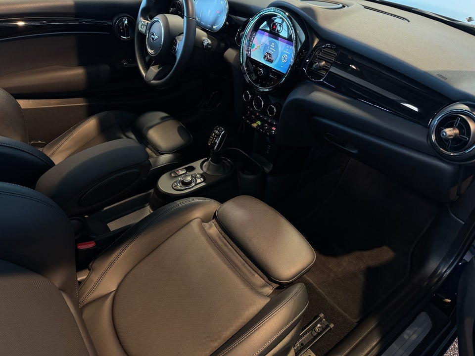 MINI Cooper SE Classic 3d