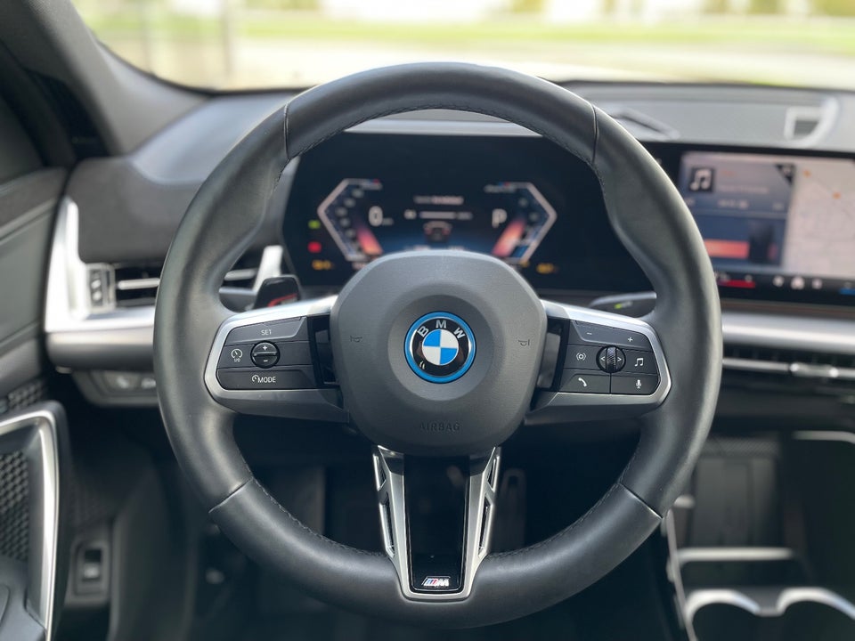 BMW iX2 eDrive20 M-Sport 5d