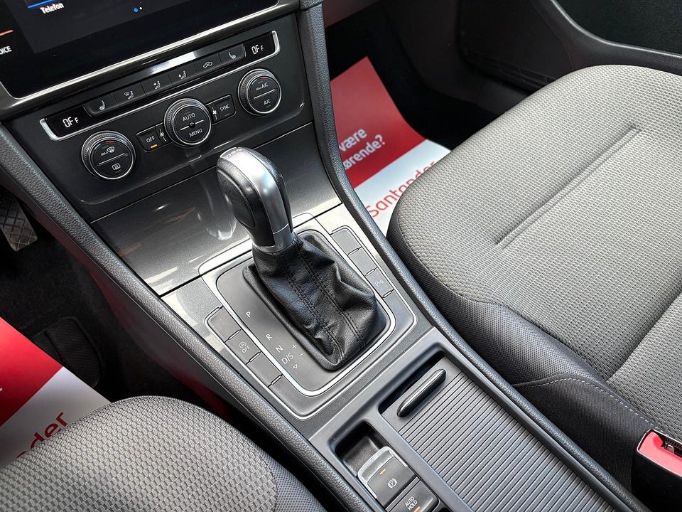 VW Golf VII 1,5 TSi 130 Comfortline DSG 5d