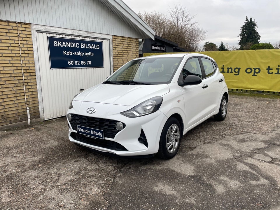 Hyundai i10 1,0 MPi Essential AMT 5d