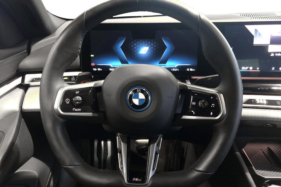 BMW i5 eDrive40 M-Sport 4d