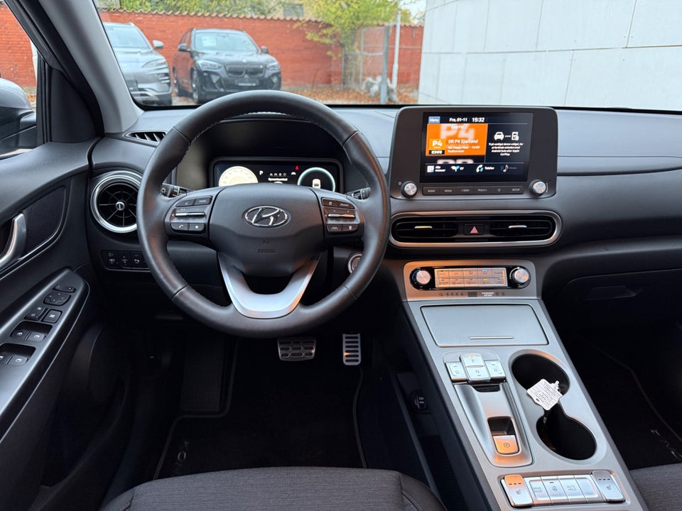 Hyundai Kona 39 EV Essential 5d