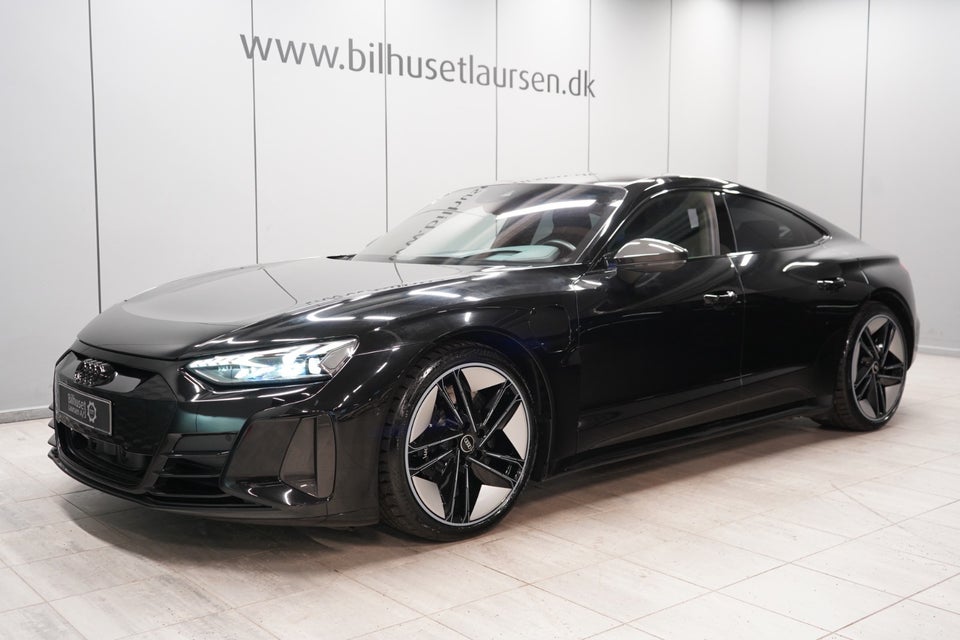 Audi RS e-tron GT quattro 4d