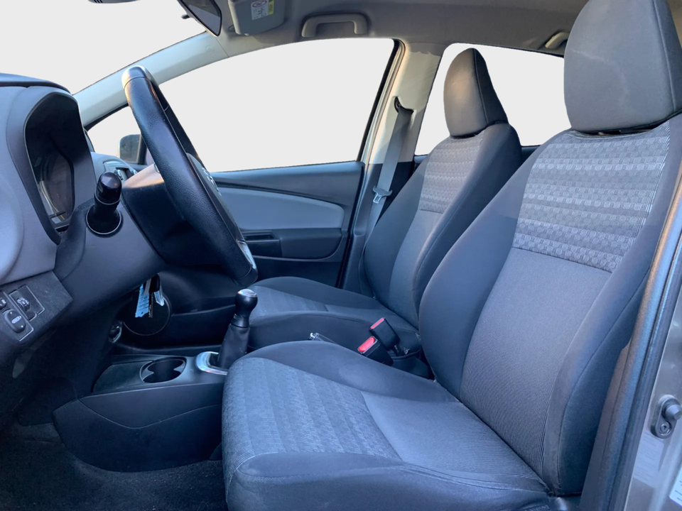 Toyota Yaris 1,0 VVT-i T1 5d