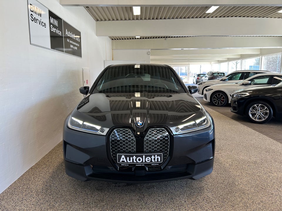 BMW iX xDrive40 5d