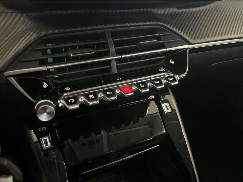 Peugeot 208 1,2 PureTech 100 Allure+ 5d