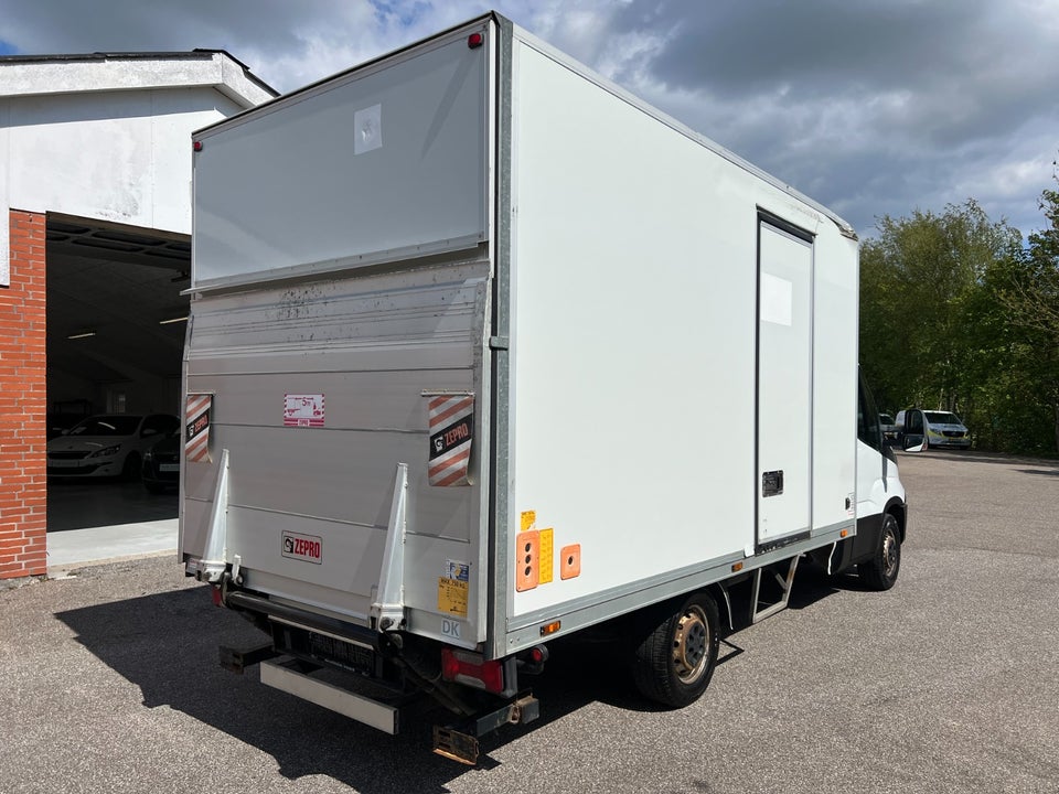 Iveco Daily 2,3 35S13 Alukasse m/lift 2d