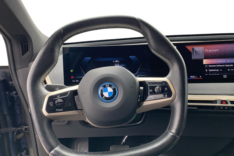 BMW iX xDrive40 Fully Charged 5d