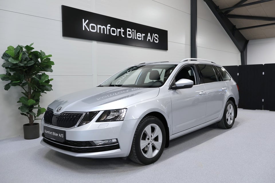 Skoda Octavia 1,6 TDi 115 Style Combi 5d