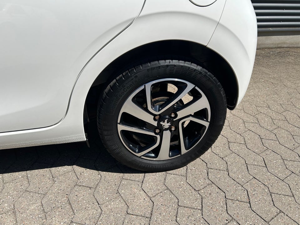 Peugeot 108 1,0 e-VTi 72 Prestige Pack 5d