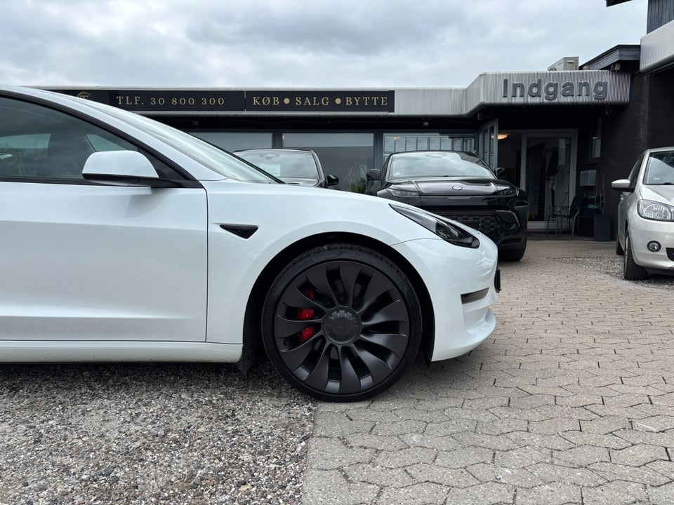 Tesla Model 3 Performance AWD 4d