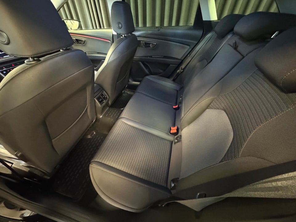 Seat Leon 2,0 TDi 150 Xcellence ST DSG 5d