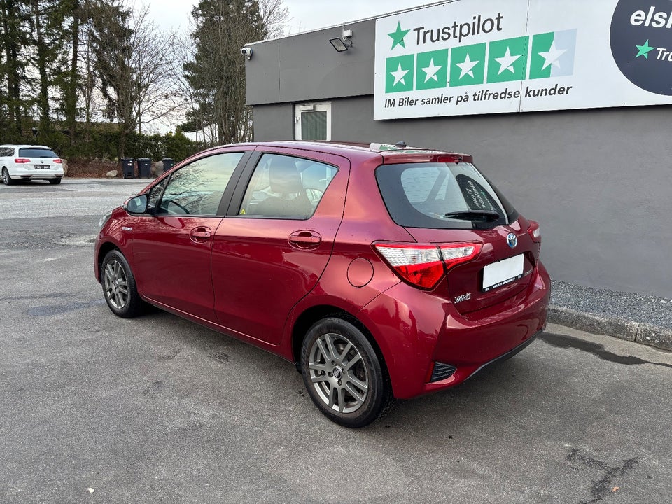 Toyota Yaris 1,5 Hybrid H1 e-CVT 5d