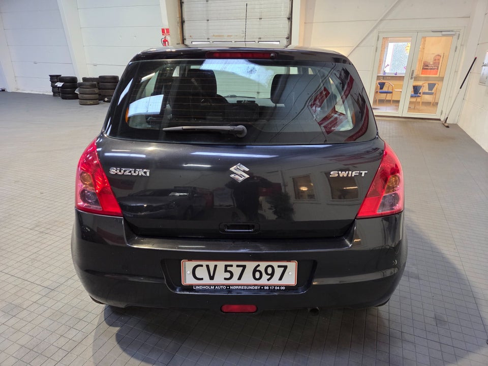 Suzuki Swift 1,3 GL-A 5d