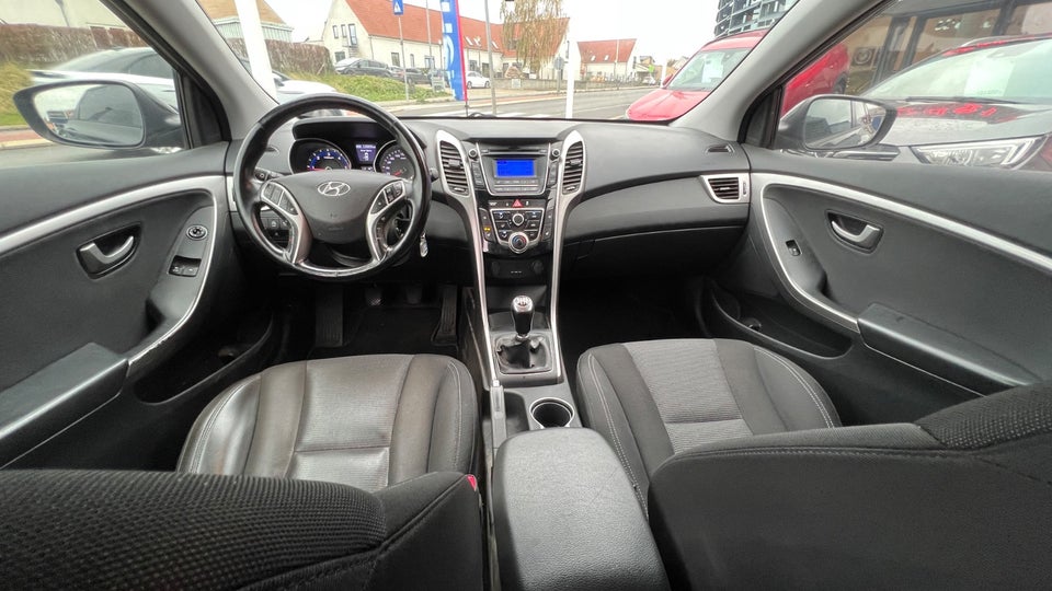 Hyundai i30 1,6 CRDi 110 Comfort Go! CW 5d