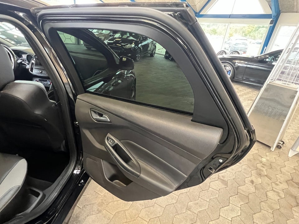 Ford Focus 2,0 TDCi 185 ST2 stc. 5d